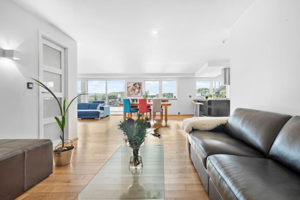 Penthouse Leilighet 200 Kvm Vakker Sjoutsikt. Apartment Bergen Exterior foto